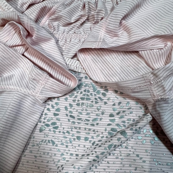 NWOT - Lululemon Run: Wild Short Sleeve Tech (US 8) - Picture 6 of 9